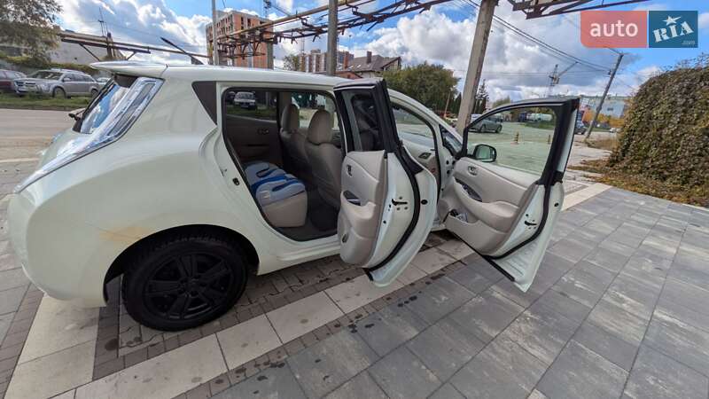 Хетчбек Nissan Leaf 2012 в Івано-Франківську фото 7 Хетчбек Nissan Leaf 2012 в Івано-Франківську