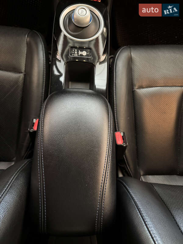 Хэтчбек Nissan Leaf 2015 в Херсоне фото 40 Хэтчбек Nissan Leaf 2015 в Херсоне