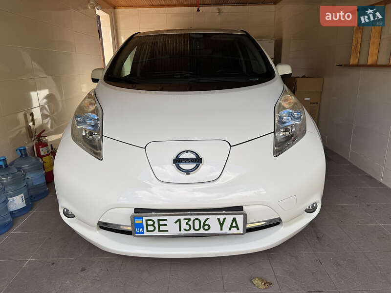 Хэтчбек Nissan Leaf 2015 в Херсоне фото 48 Хэтчбек Nissan Leaf 2015 в Херсоне