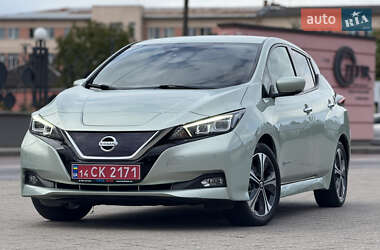 Хэтчбек Nissan Leaf 2018 в Дрогобыче