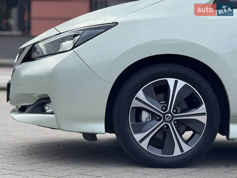 Хетчбек Nissan Leaf 2018 в Дрогобичі