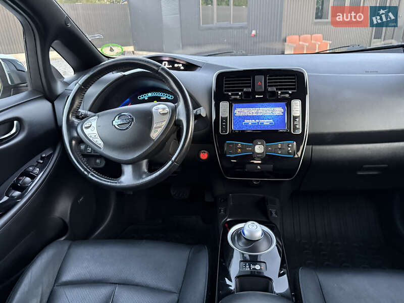 Хетчбек Nissan Leaf 2013 в Дрогобичі