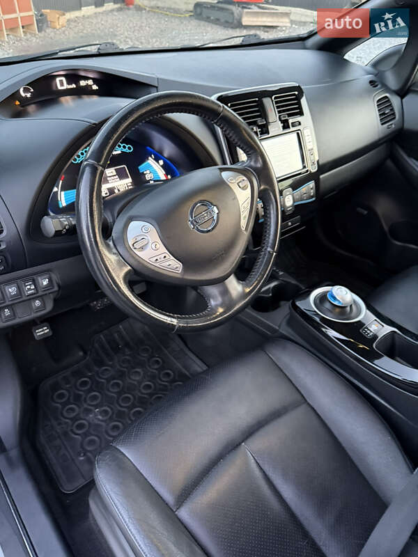 Хетчбек Nissan Leaf 2013 в Дрогобичі