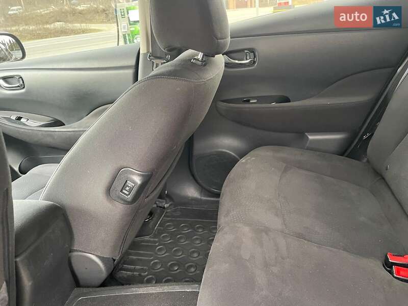 Хетчбек Nissan Leaf 2013 в Чернівцях фото 2 Хетчбек Nissan Leaf 2013 в Чернівцях