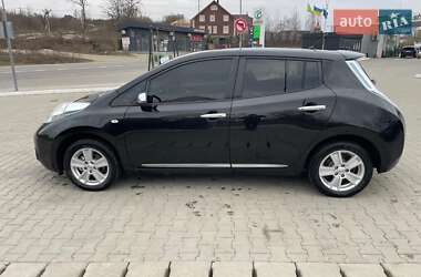 Хетчбек Nissan Leaf 2013 в Чернівцях