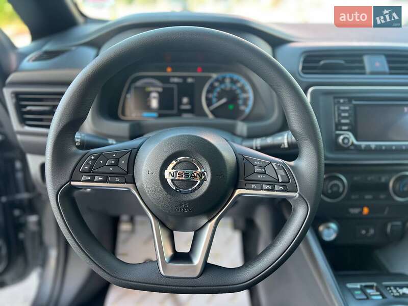 Хэтчбек Nissan Leaf 2018 в Одессе