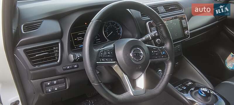 Хэтчбек Nissan Leaf 2021 в Харькове