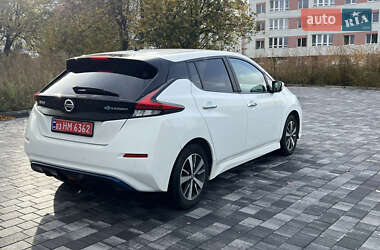 Хетчбек Nissan Leaf 2018 в 