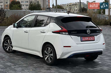 Хетчбек Nissan Leaf 2018 в 
