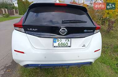 Хэтчбек Nissan Leaf 2020 в 