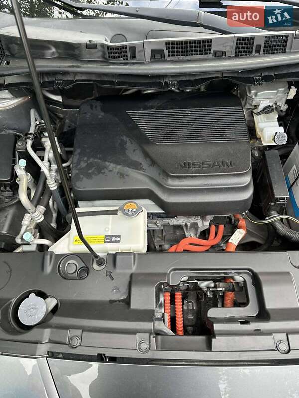 Хэтчбек Nissan Leaf 2019 в Фастове