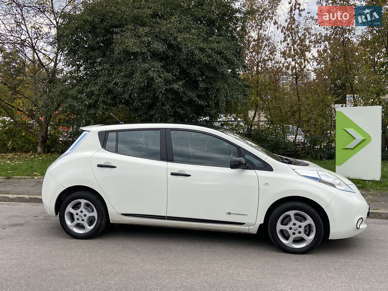 Хетчбек Nissan Leaf 2014 в Вінниці