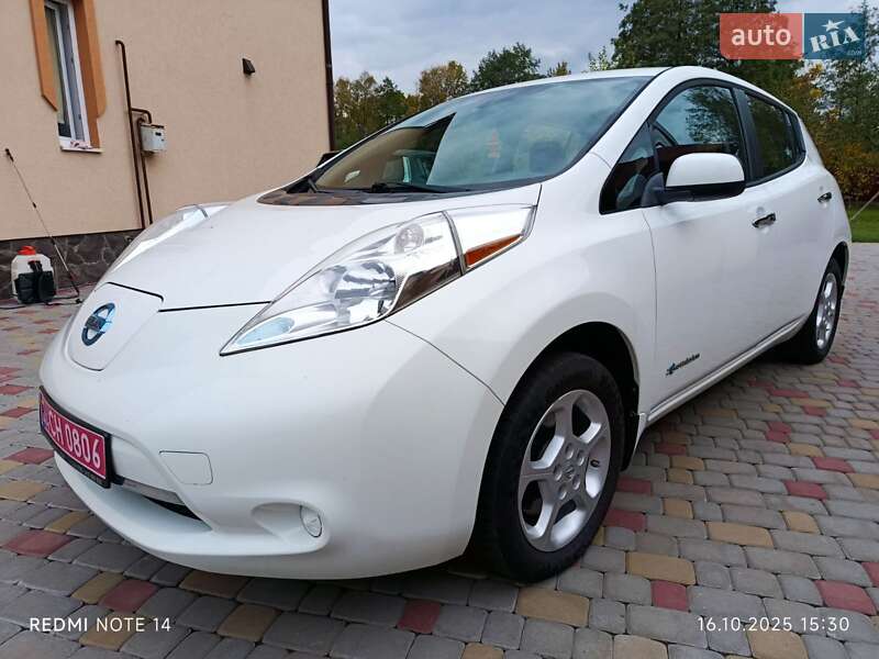 Хетчбек Nissan Leaf 2013 в Івано-Франківську