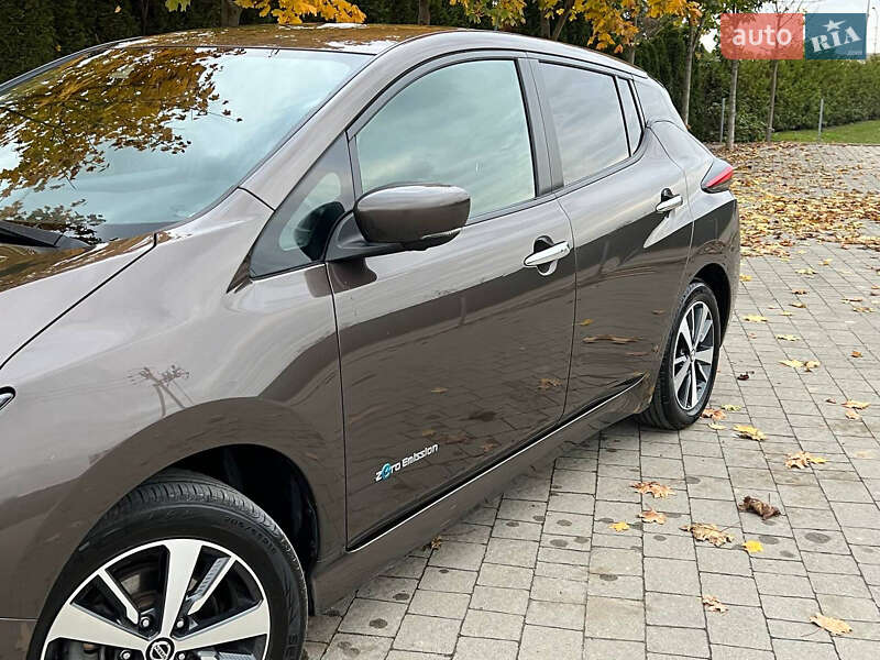 Хэтчбек Nissan Leaf 2019 в Львове фото 22 Хэтчбек Nissan Leaf 2019 в Львове