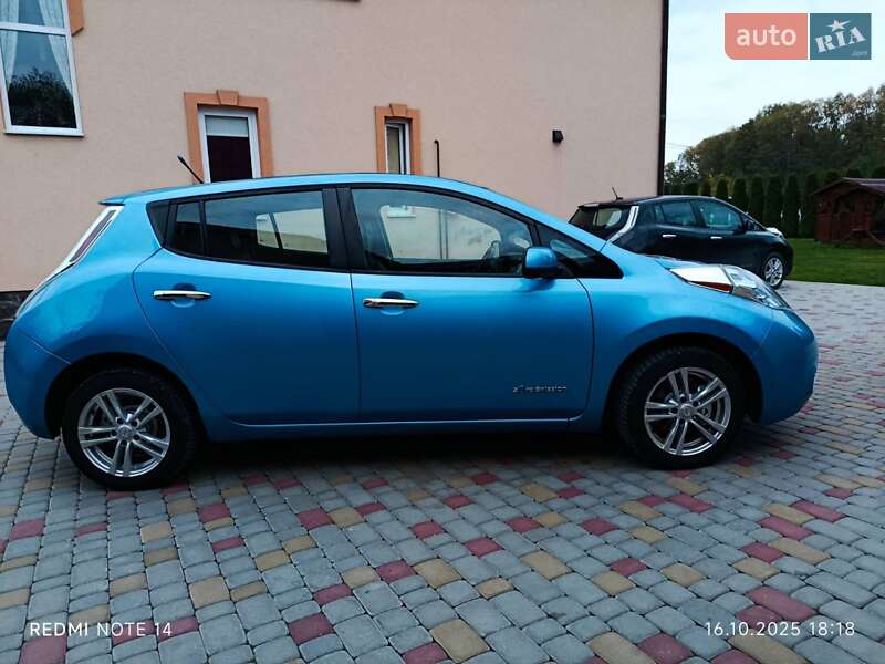 Хетчбек Nissan Leaf 2013 в Івано-Франківську