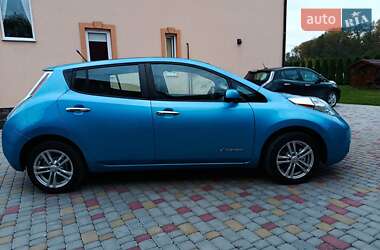 Хэтчбек Nissan Leaf 2013 в 