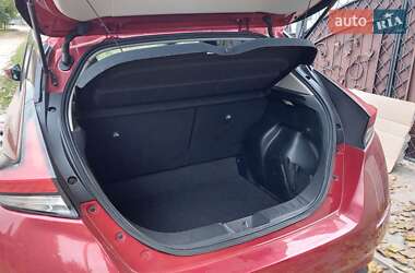 Хэтчбек Nissan Leaf 2018 в 