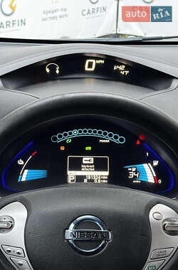 Хэтчбек Nissan Leaf 2016 в 