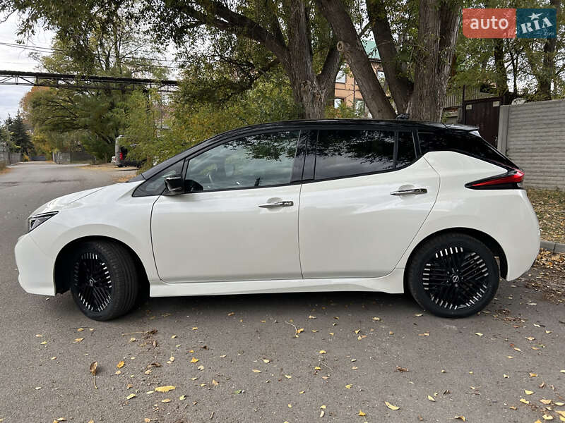 Хэтчбек Nissan Leaf 2023 в Днепре фото 7 Хэтчбек Nissan Leaf 2023 в Днепре