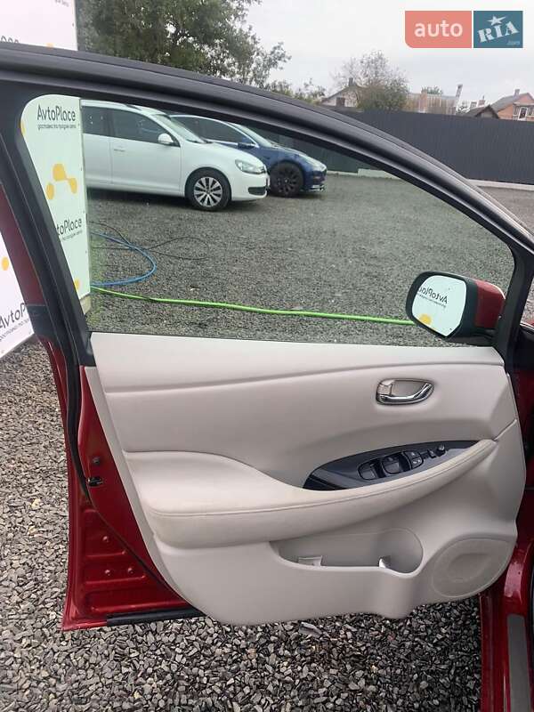 Хэтчбек Nissan Leaf 2013 в Луцке фото 11 Хэтчбек Nissan Leaf 2013 в Луцке