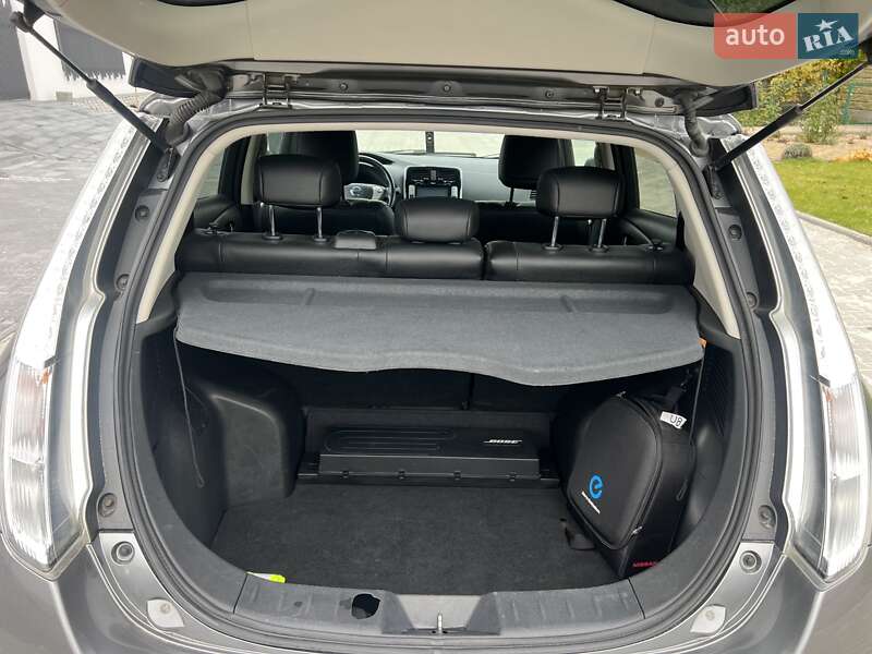 Хетчбек Nissan Leaf 2015 в Рівному