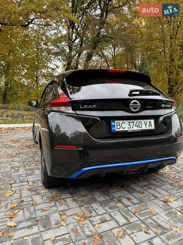 Хэтчбек Nissan Leaf 2018 в Дрогобыче