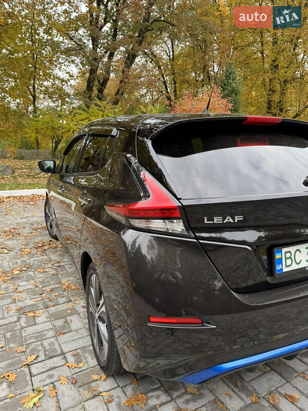 Хэтчбек Nissan Leaf 2018 в Дрогобыче