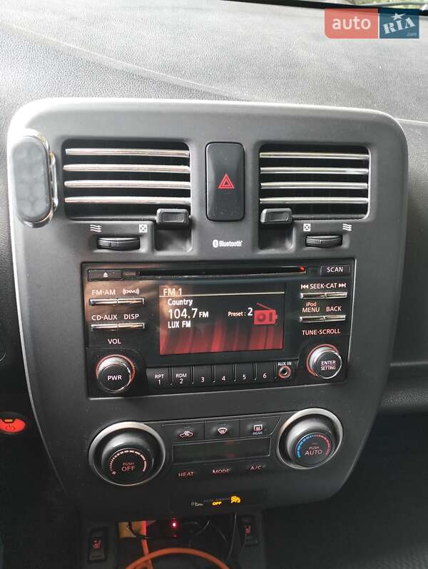 Хетчбек Nissan Leaf 2013 в Львові