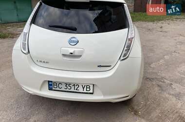 Хетчбек Nissan Leaf 2017 в  фото 3 Хетчбек Nissan Leaf 2017 в
