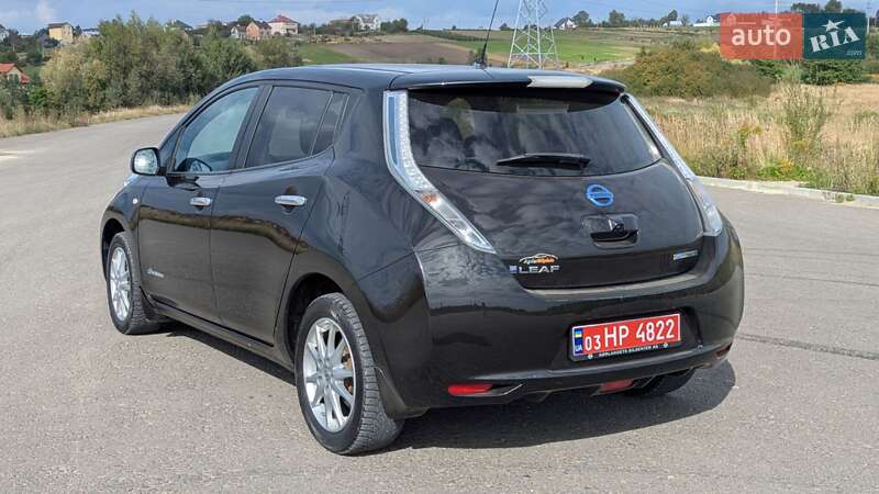 Хетчбек Nissan Leaf 2016 в Дрогобичі