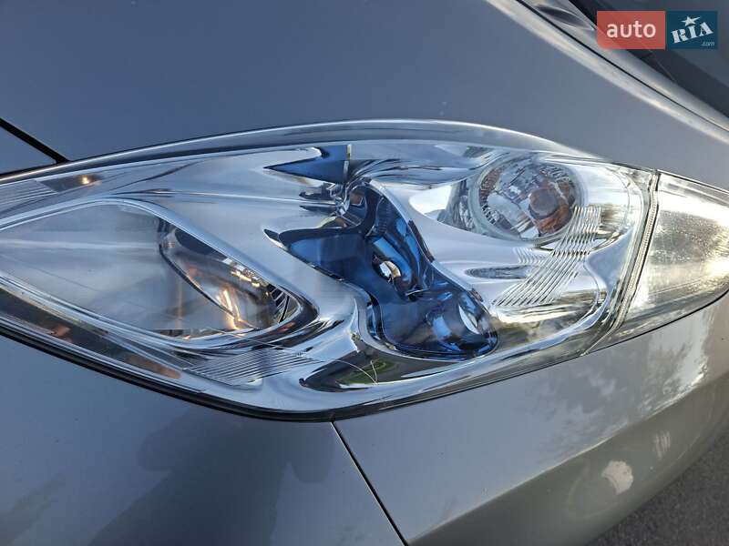 Хэтчбек Nissan Leaf 2016 в Виннице