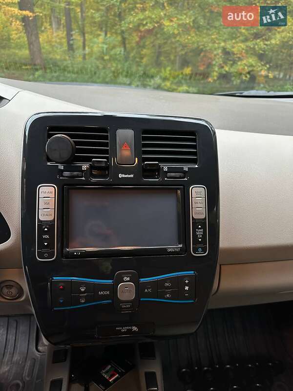 Хэтчбек Nissan Leaf 2011 в Львове фото 16 Хэтчбек Nissan Leaf 2011 в Львове
