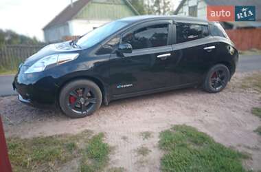 Хетчбек Nissan Leaf 2016 в 
