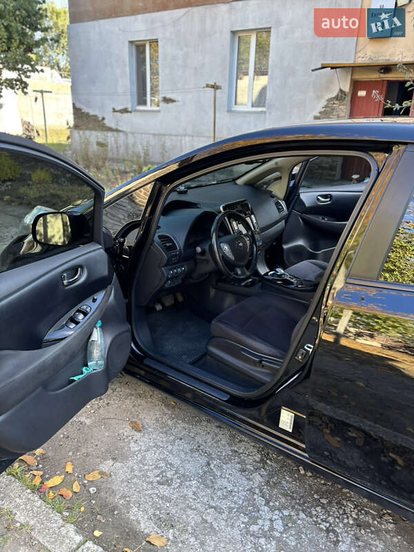 Хэтчбек Nissan Leaf 2014 в Днепре фото 10 Хэтчбек Nissan Leaf 2014 в Днепре