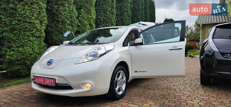 Хэтчбек Nissan Leaf 2014 в Ровно фото Хэтчбек Nissan Leaf 2014 в Ровно