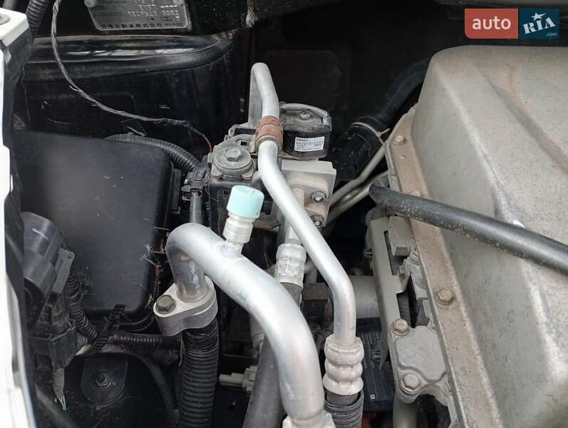 Хетчбек Nissan Leaf 2014 в Одесі