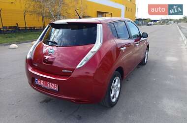 Хэтчбек Nissan Leaf 2015 в Запорожье