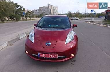 Хэтчбек Nissan Leaf 2015 в Запорожье