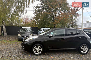 Хэтчбек Nissan Leaf 2014 в 