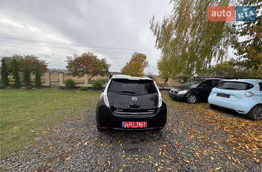 Хэтчбек Nissan Leaf 2014 в 