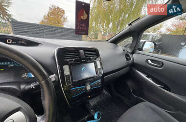 Хэтчбек Nissan Leaf 2014 в 