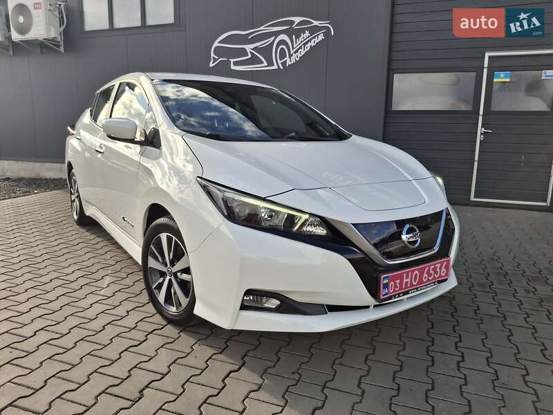 Хэтчбек Nissan Leaf 2020 в Луцке фото Хэтчбек Nissan Leaf 2020 в Луцке
