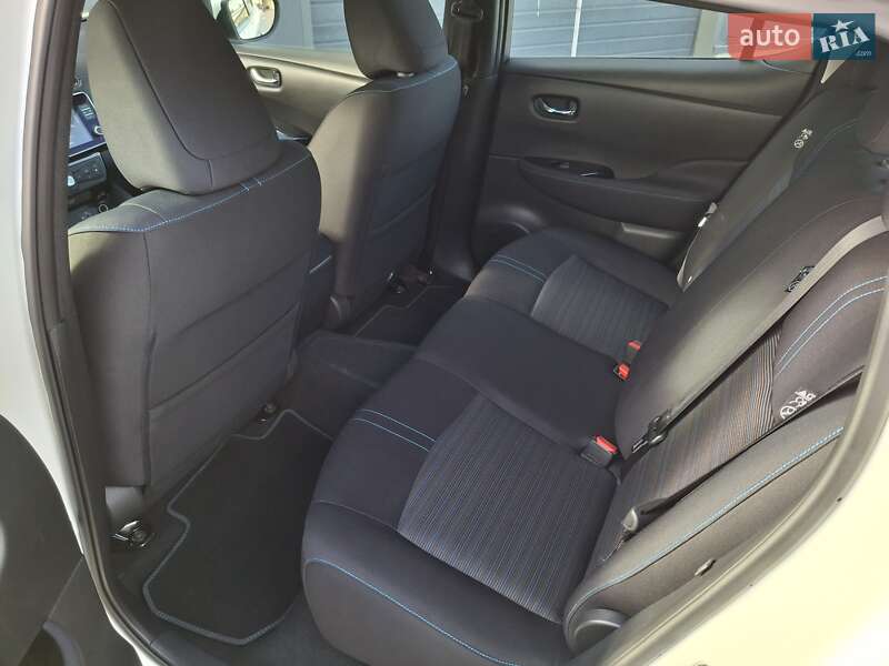 Хэтчбек Nissan Leaf 2020 в Луцке фото 17 Хэтчбек Nissan Leaf 2020 в Луцке