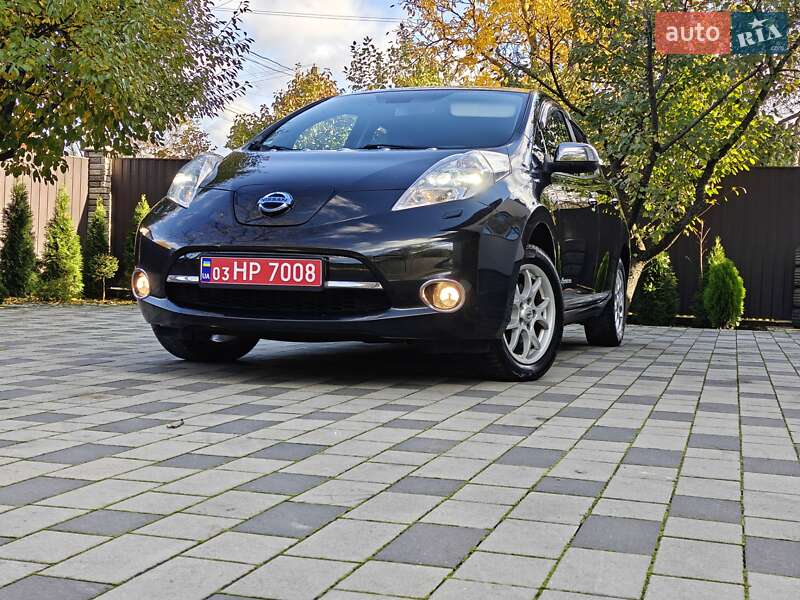 Хэтчбек Nissan Leaf 2014 в Ивано-Франковске