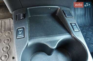 Хэтчбек Nissan Leaf 2014 в 