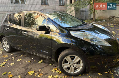 Хэтчбек Nissan Leaf 2012 в Ровно