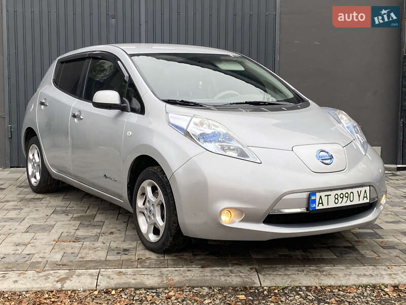 Хэтчбек Nissan Leaf 2011 в Калуше фото 2 Хэтчбек Nissan Leaf 2011 в Калуше