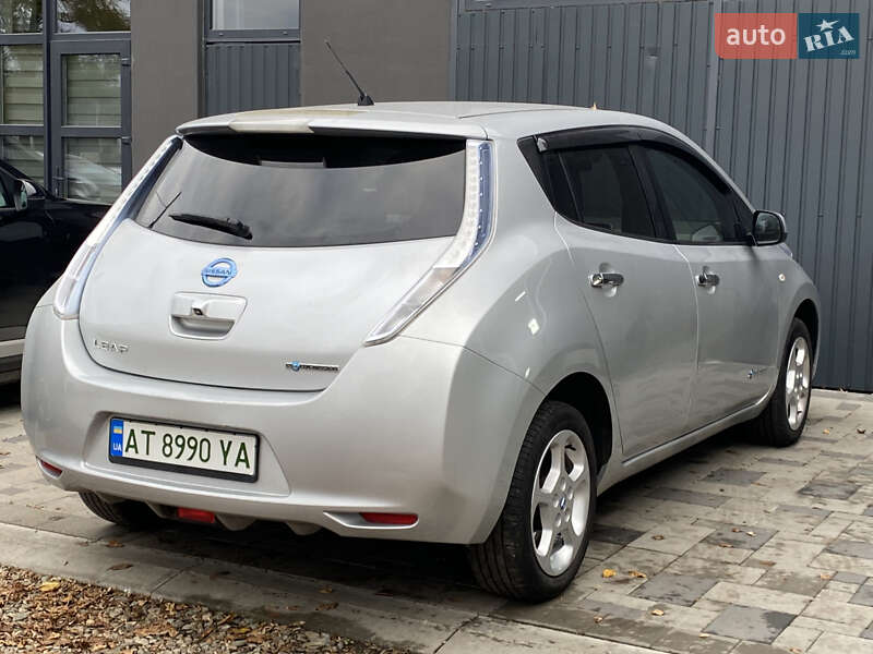 Хэтчбек Nissan Leaf 2011 в Калуше фото 5 Хэтчбек Nissan Leaf 2011 в Калуше