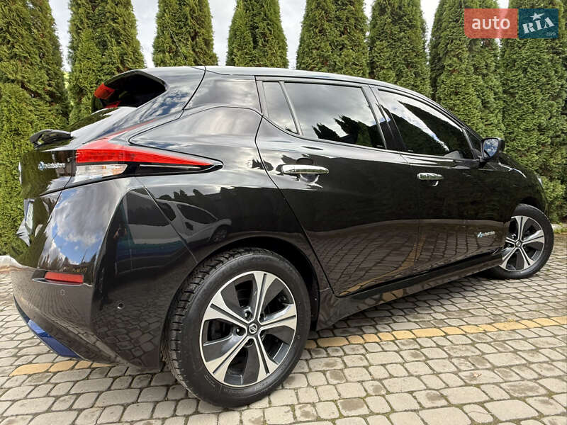 Хэтчбек Nissan Leaf 2018 в Трускавце