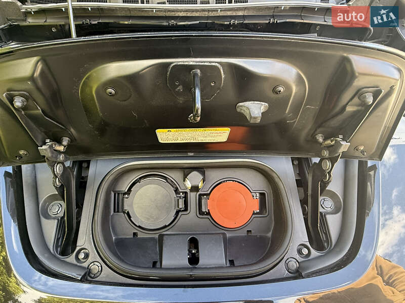 Хэтчбек Nissan Leaf 2018 в Трускавце